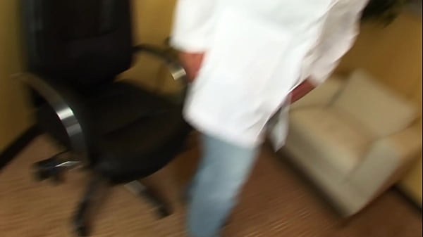 MILF Doctor Phyllisha Anne Visits The Doctor For A Thorough Consultation