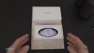 ASIAN BABE MASTURBATING WITH THE “ECHO 2” FROM SVAKOM – ZIAxBITE