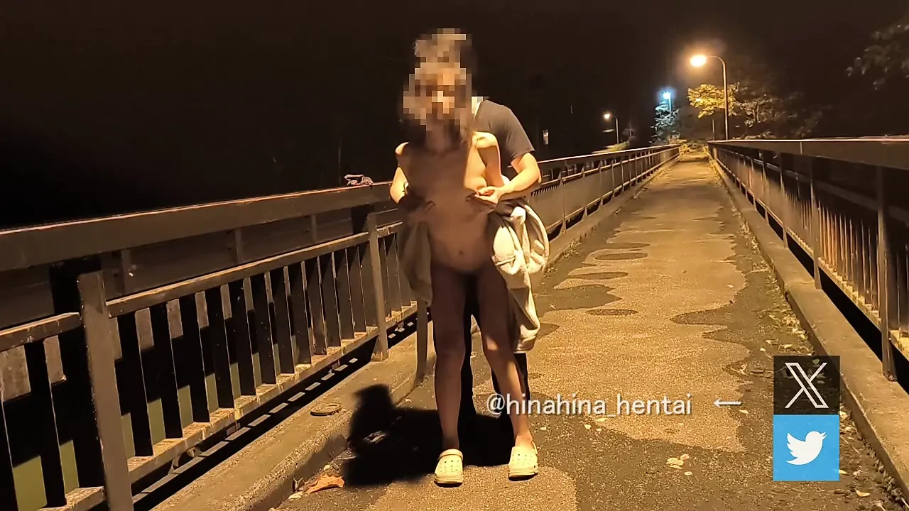 [Outdoor exposure] Exposed next to a car passing by! Embarrassing 💦 Japan/Japanese/Outdoor/Shaved/Loli/Kinky /hentai/asia/shaved