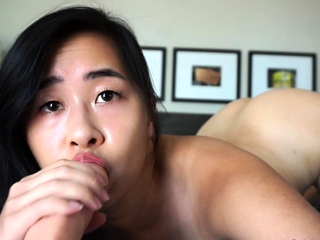 Very hot amateur thai teen girl toying her pussy on cam